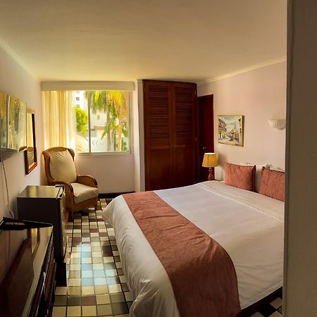 Hotel Bahia Cartagena Exterior photo